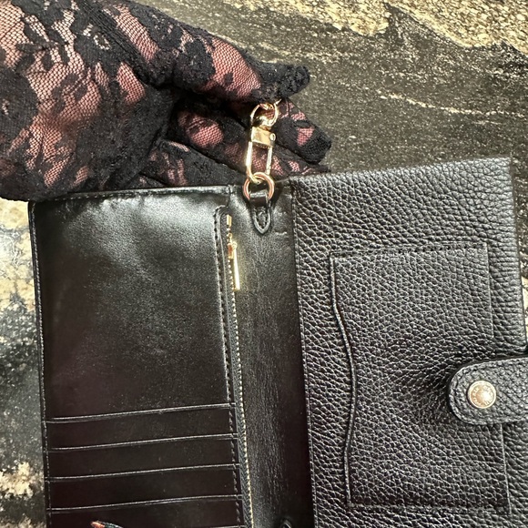 Coach Wallet on Chain - Picture 14 of 15